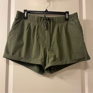 ZYIA Olive Summer Shorts